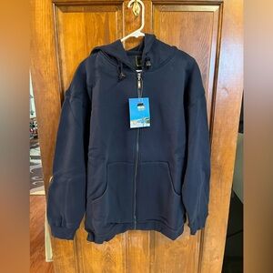 Men’s unused Baru sports zip up Hoodie Navy Blue size XL. Pockets on the front.